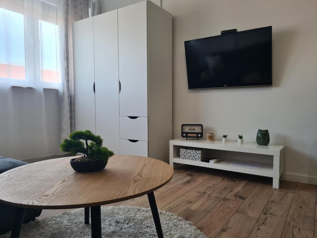 Ferienwohnung Apartman Id Donji Miholjac Exterior foto